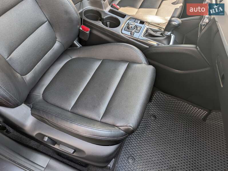 Внедорожник / Кроссовер Mazda CX-5 2016 в Баре