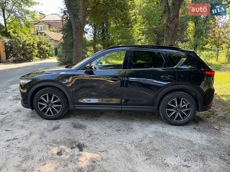 Внедорожник / Кроссовер Mazda CX-5 2017 в Киеве