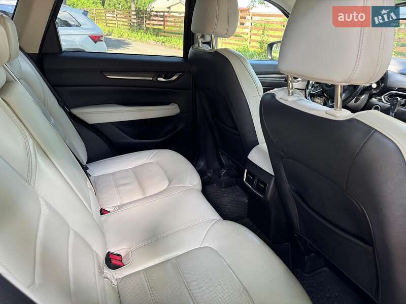 Позашляховик / Кросовер Mazda CX-5 2017 в Києві
