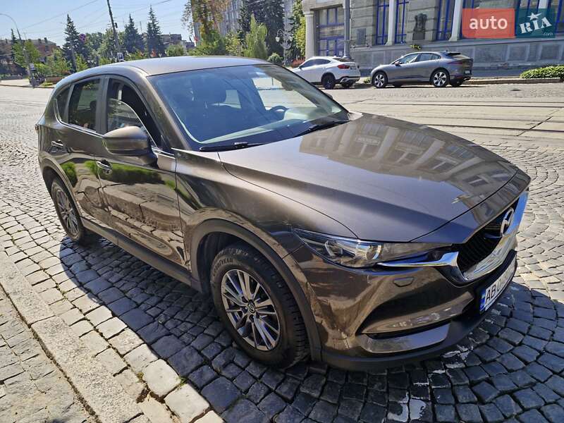 Внедорожник / Кроссовер Mazda CX-5 2017 в Виннице