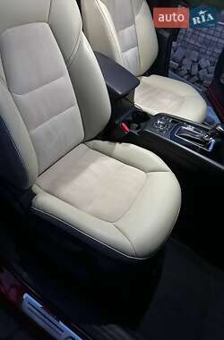 Позашляховик / Кросовер Mazda CX-5 2020 в 