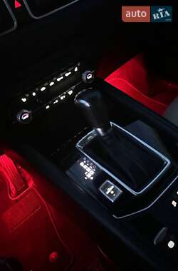 Позашляховик / Кросовер Mazda CX-5 2020 в 