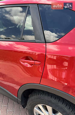 Внедорожник / Кроссовер Mazda CX-5 2015 в 