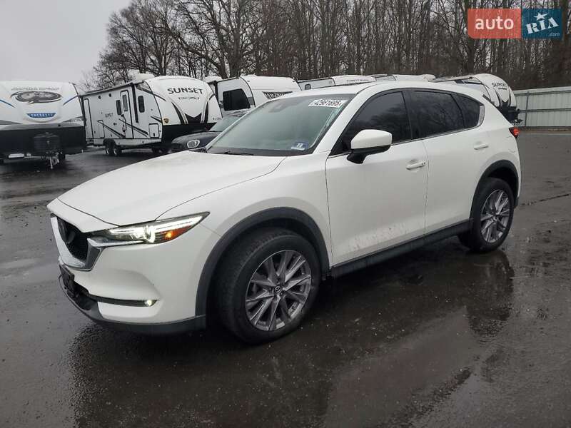 Внедорожник / Кроссовер Mazda CX-5 2019 в 