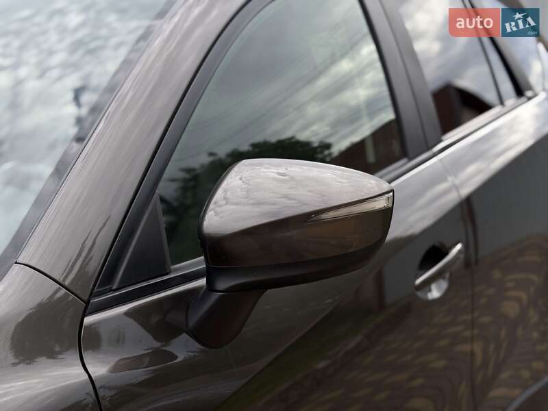 Внедорожник / Кроссовер Mazda CX-5 2015 в Ровно