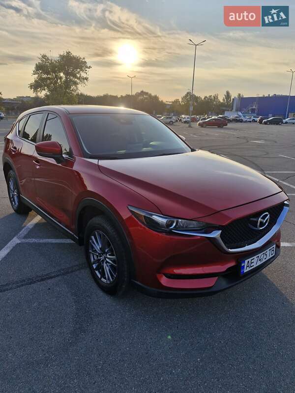 Позашляховик / Кросовер Mazda CX-5 2017 в Дніпрі
