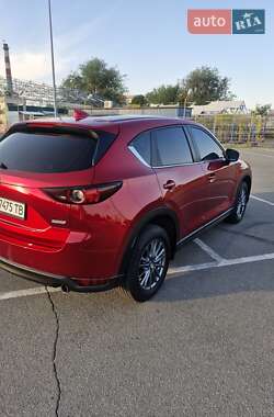 Внедорожник / Кроссовер Mazda CX-5 2017 в 
