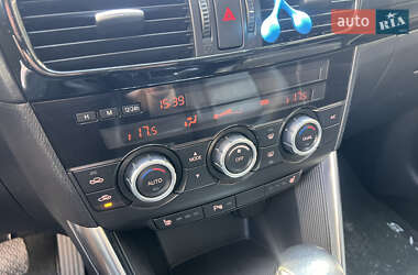 Позашляховик / Кросовер Mazda CX-5 2014 в 