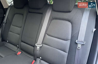 Внедорожник / Кроссовер Mazda CX-5 2018 в 