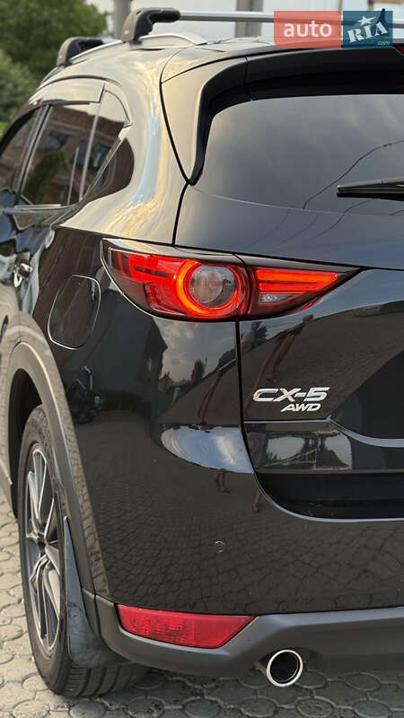 Внедорожник / Кроссовер Mazda CX-5 2017 в Черновцах