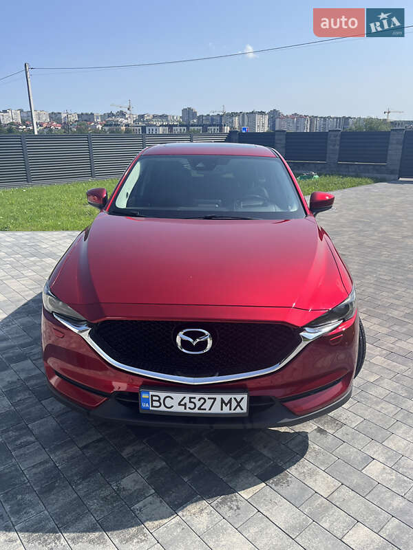 Позашляховик / Кросовер Mazda CX-5 2017 в Львові