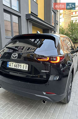 Позашляховик / Кросовер Mazda CX-5 2022 в 