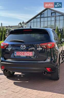 Внедорожник / Кроссовер Mazda CX-5 2015 в 