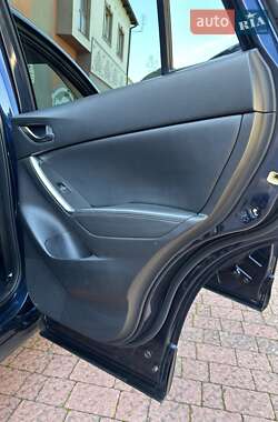 Внедорожник / Кроссовер Mazda CX-5 2015 в 