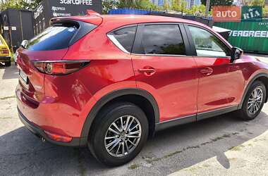 Внедорожник / Кроссовер Mazda CX-5 2017 в 