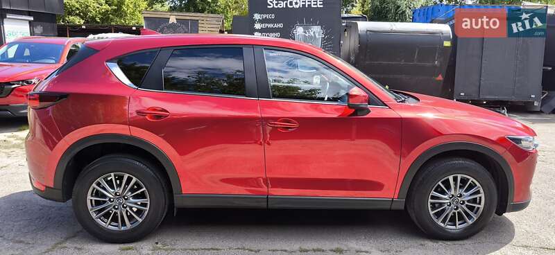Внедорожник / Кроссовер Mazda CX-5 2017 в Киеве