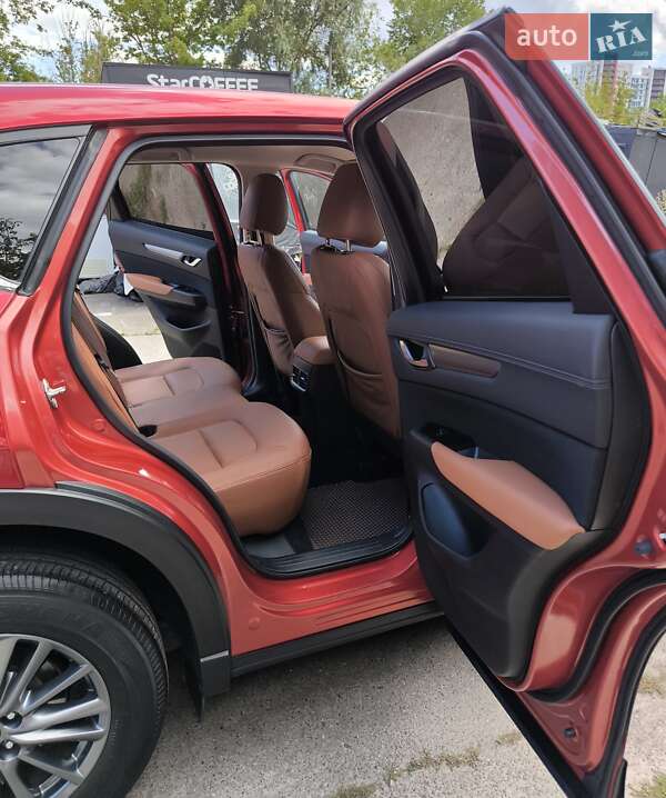 Внедорожник / Кроссовер Mazda CX-5 2017 в Киеве