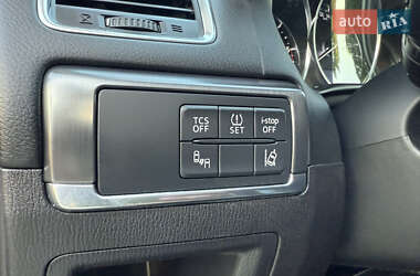 Внедорожник / Кроссовер Mazda CX-5 2015 в 