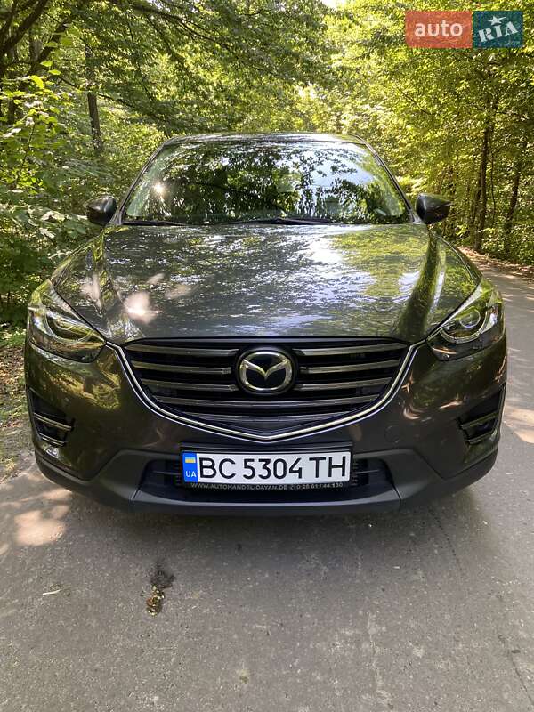 Внедорожник / Кроссовер Mazda CX-5 2016 в Новояворовске