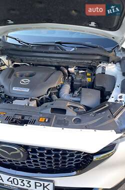 Внедорожник / Кроссовер Mazda CX-5 2023 в 
