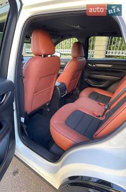 Внедорожник / Кроссовер Mazda CX-5 2023 в 