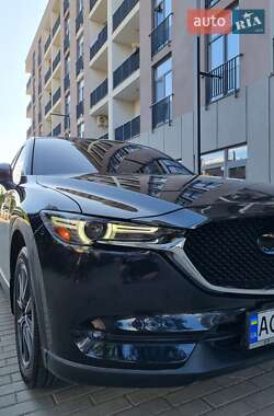 Внедорожник / Кроссовер Mazda CX-5 2018 в 