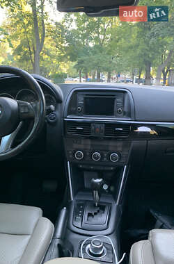 Позашляховик / Кросовер Mazda CX-5 2013 в 