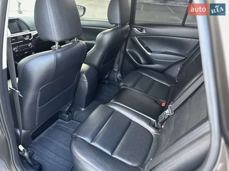 Внедорожник / Кроссовер Mazda CX-5 2015 в Днепре фото 5 Внедорожник / Кроссовер Mazda CX-5 2015 в Днепре
