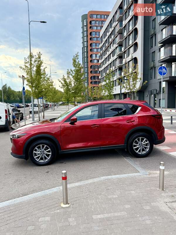 Внедорожник / Кроссовер Mazda CX-5 2024 в 