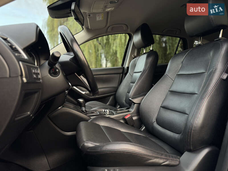 Позашляховик / Кросовер Mazda CX-5 2016 в Луцьку