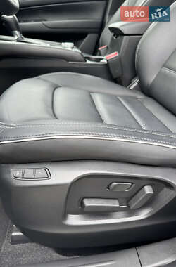 Внедорожник / Кроссовер Mazda CX-5 2024 в 