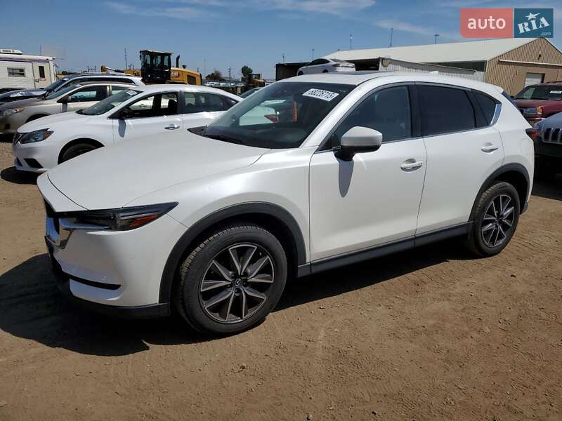 Внедорожник / Кроссовер Mazda CX-5 2017 в 