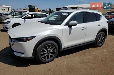 Внедорожник / Кроссовер Mazda CX-5 2017 в 