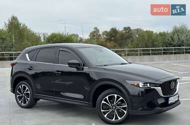 Позашляховик / Кросовер Mazda CX-5 2022 в 