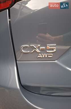 Внедорожник / Кроссовер Mazda CX-5 2023 в 