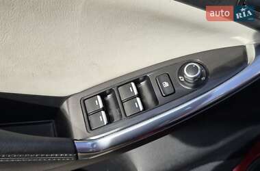 Внедорожник / Кроссовер Mazda CX-5 2015 в 