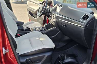 Внедорожник / Кроссовер Mazda CX-5 2015 в 