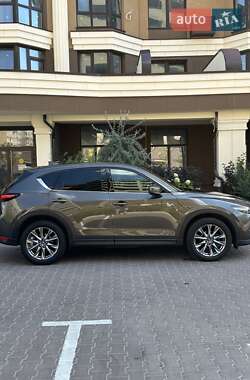 Позашляховик / Кросовер Mazda CX-5 2021 в 