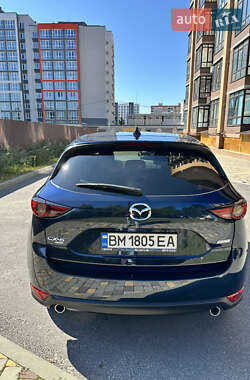 Позашляховик / Кросовер Mazda CX-5 2018 в 