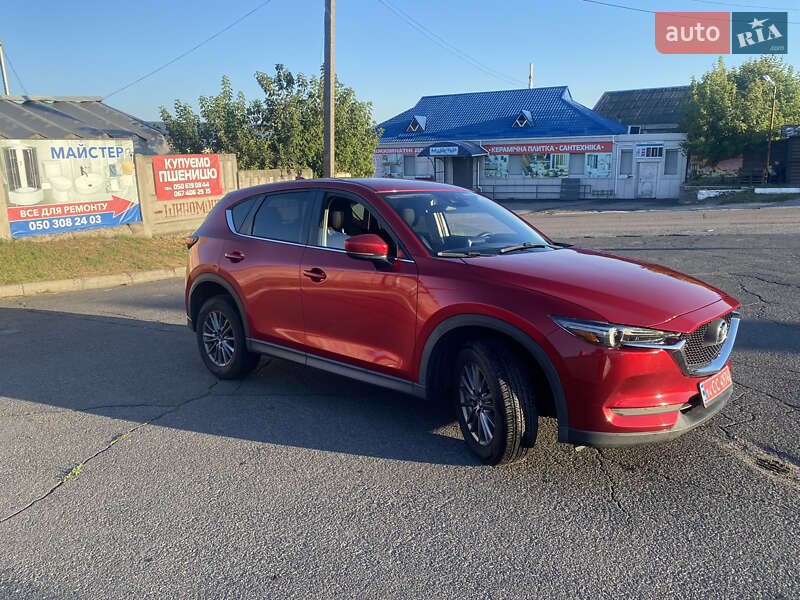 Позашляховик / Кросовер Mazda CX-5 2017 в 