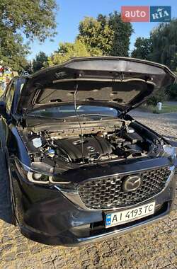 Позашляховик / Кросовер Mazda CX-5 2024 в 