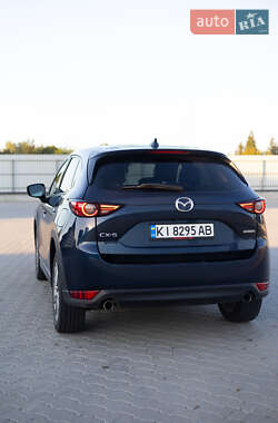 Позашляховик / Кросовер Mazda CX-5 2020 в 