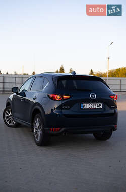 Позашляховик / Кросовер Mazda CX-5 2020 в 
