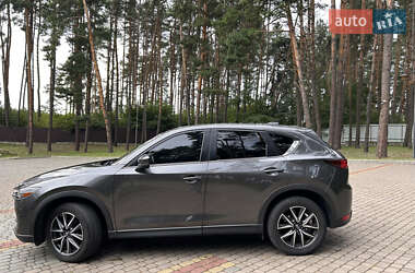 Позашляховик / Кросовер Mazda CX-5 2018 в 