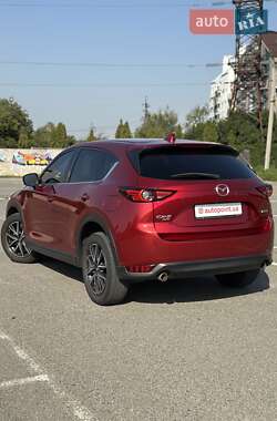 Внедорожник / Кроссовер Mazda CX-5 2017 в 