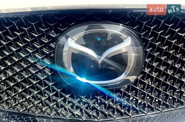 Позашляховик / Кросовер Mazda CX-5 2019 в 