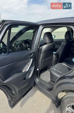 Позашляховик / Кросовер Mazda CX-5 2016 в 