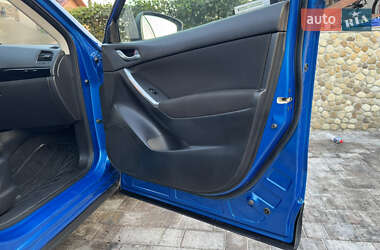 Позашляховик / Кросовер Mazda CX-5 2012 в 
