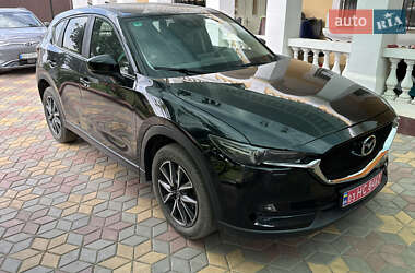 Позашляховик / Кросовер Mazda CX-5 2018 в 