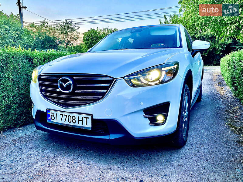 Позашляховик / Кросовер Mazda CX-5 2015 в 